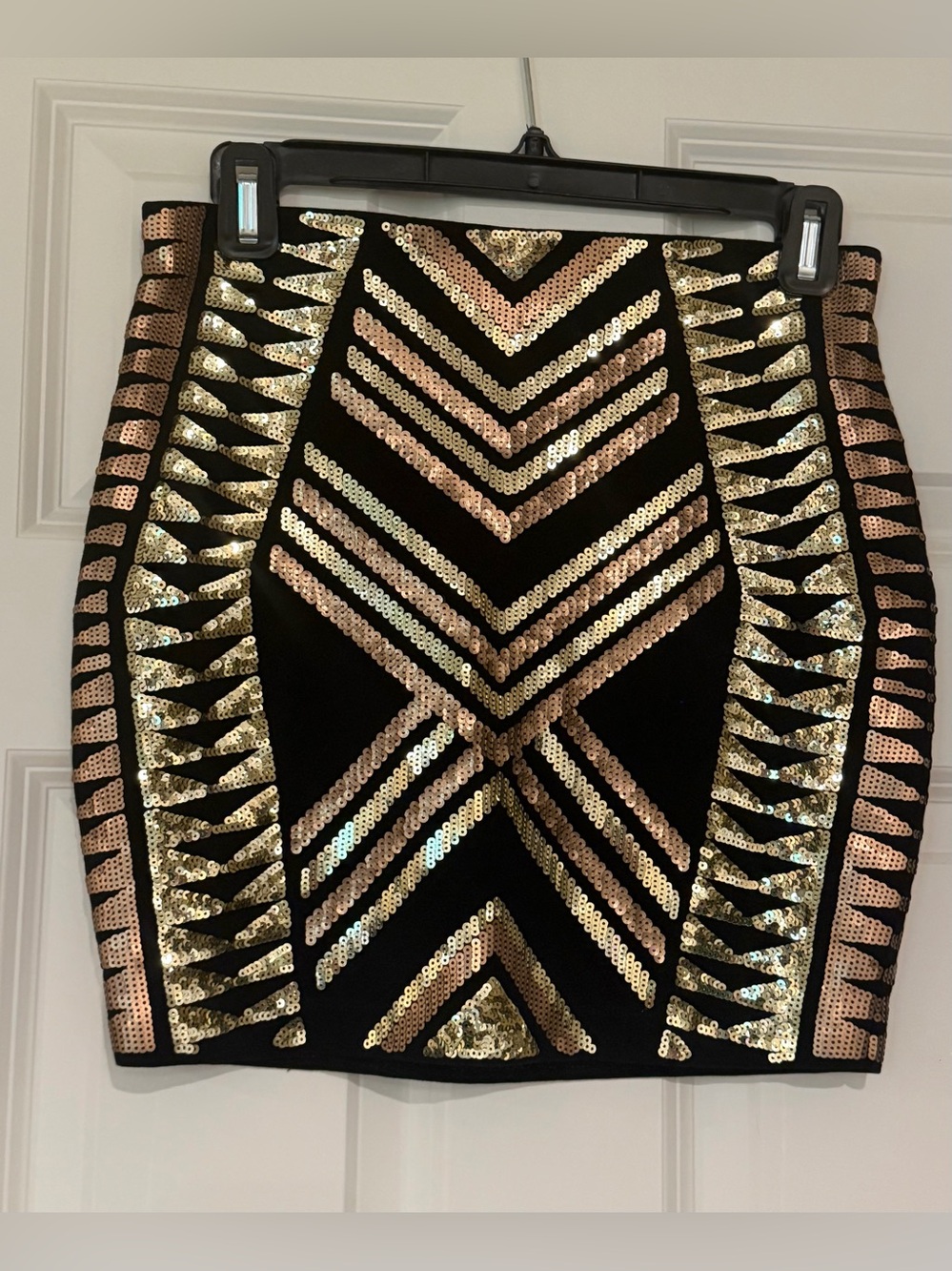 Express Sequin Stretch Mini Skirt Size XS Black Gold Rose Gold Geometric Design
